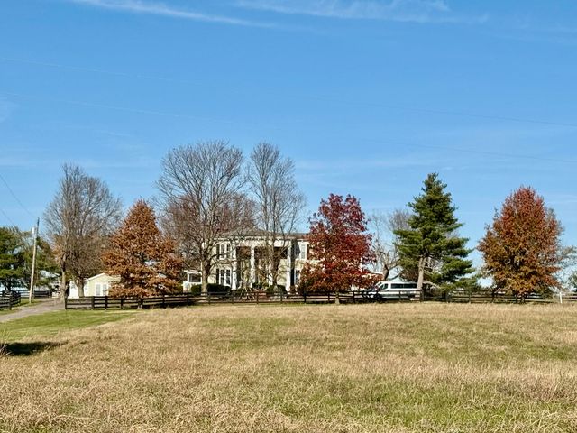 450 Waterworks Road, Danville, KY 40422