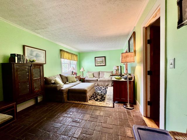 450 Waterworks Road, Danville, KY 40422