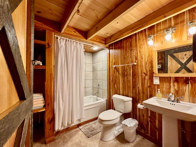 450 Waterworks Road, Danville, KY 40422