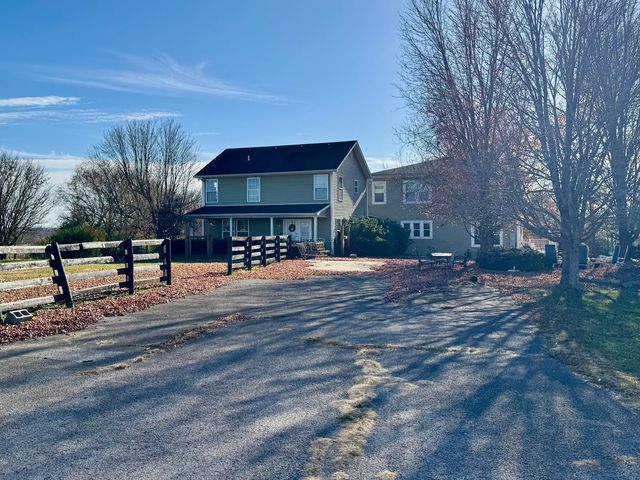 450 Waterworks Road, Danville, KY 40422