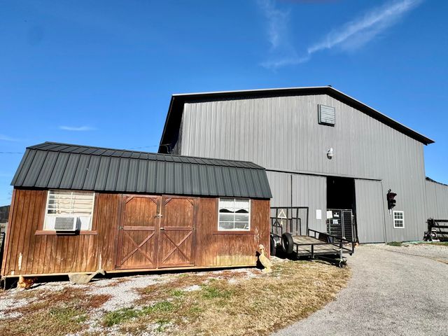 450 Waterworks Road, Danville, KY 40422