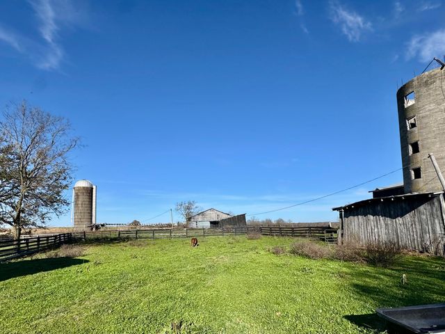 450 Waterworks Road, Danville, KY 40422