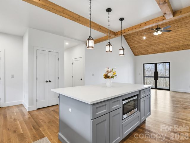 288 Ironwood Drive, Clyde, NC 28721