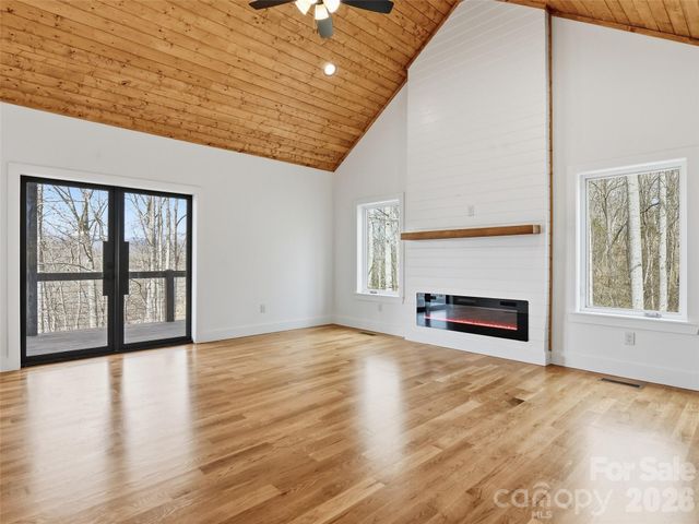 288 Ironwood Drive, Clyde, NC 28721