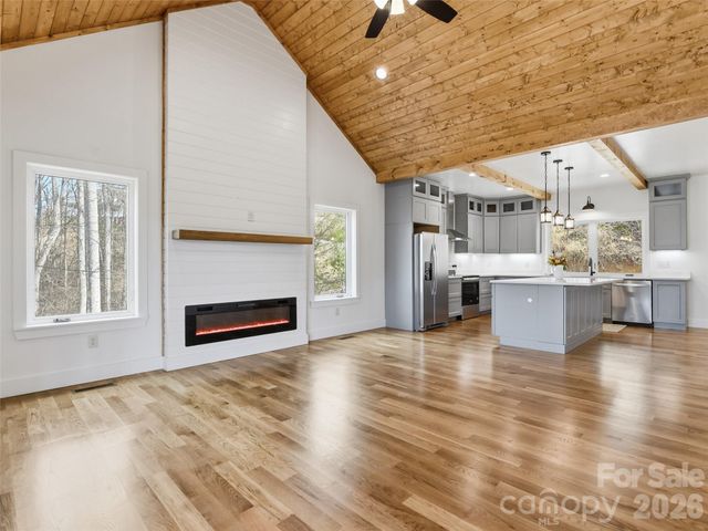 288 Ironwood Drive, Clyde, NC 28721