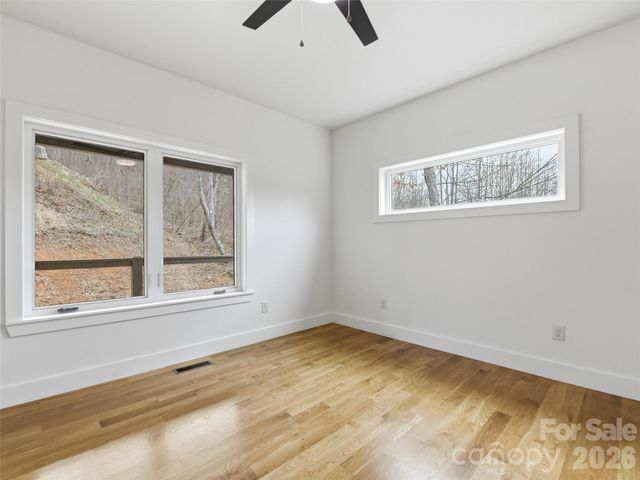 288 Ironwood Drive, Clyde, NC 28721