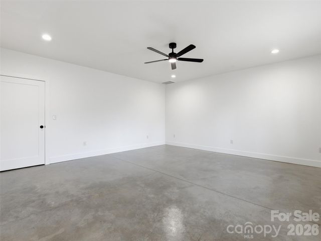 288 Ironwood Drive, Clyde, NC 28721