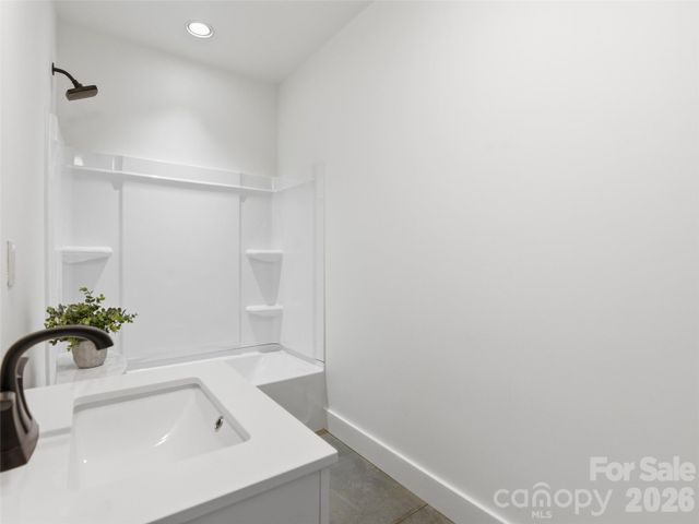 288 Ironwood Drive, Clyde, NC 28721