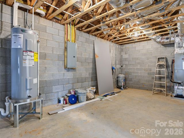 288 Ironwood Drive, Clyde, NC 28721