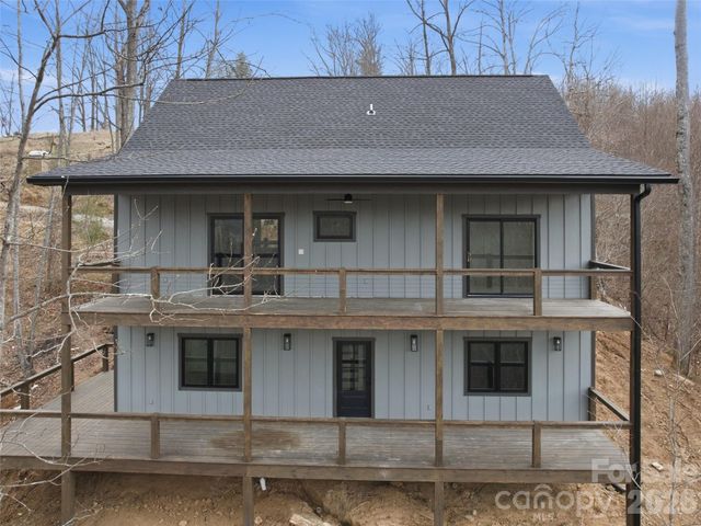 288 Ironwood Drive, Clyde, NC 28721