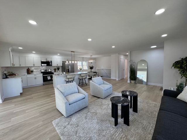 2401 W 6th Avenue, Gary, IN 46404