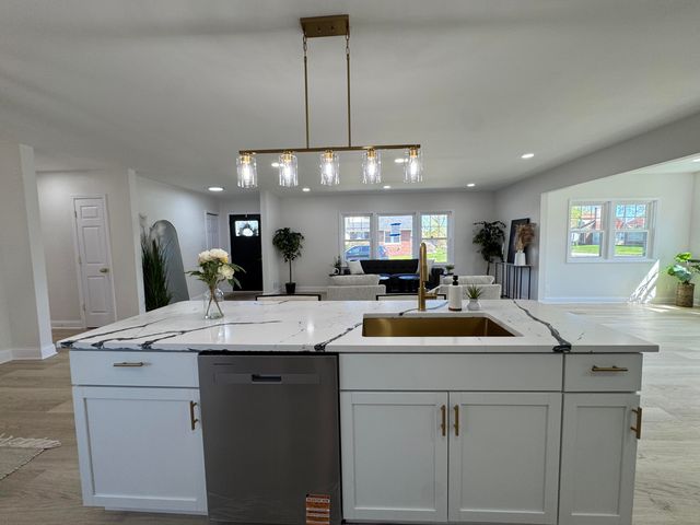 2401 W 6th Avenue, Gary, IN 46404