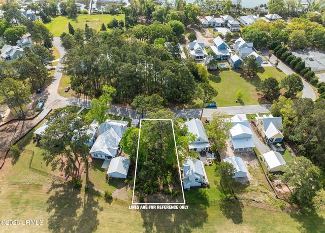 19 Stony Island Drive, Beaufort, SC 29907