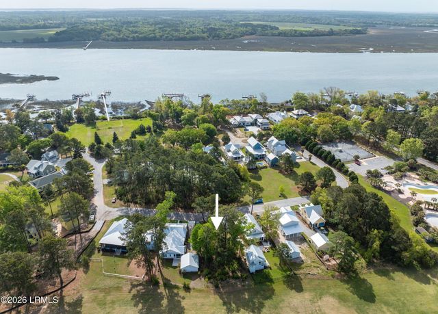 19 Stony Island Drive, Beaufort, SC 29907