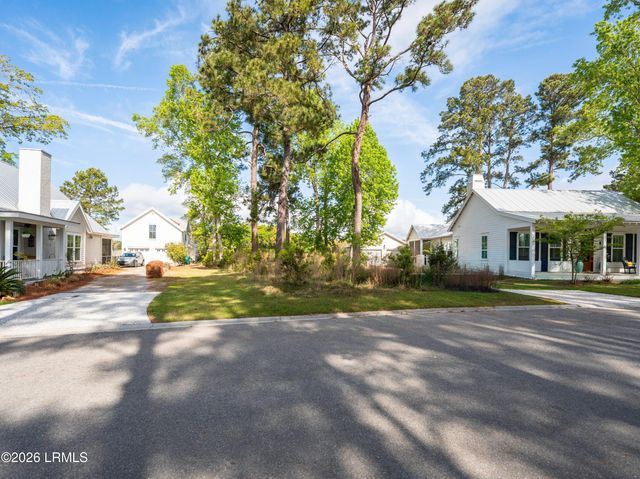 19 Stony Island Drive, Beaufort, SC 29907