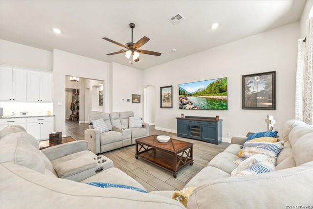 345 Misty Sails, Cibolo, TX 78108