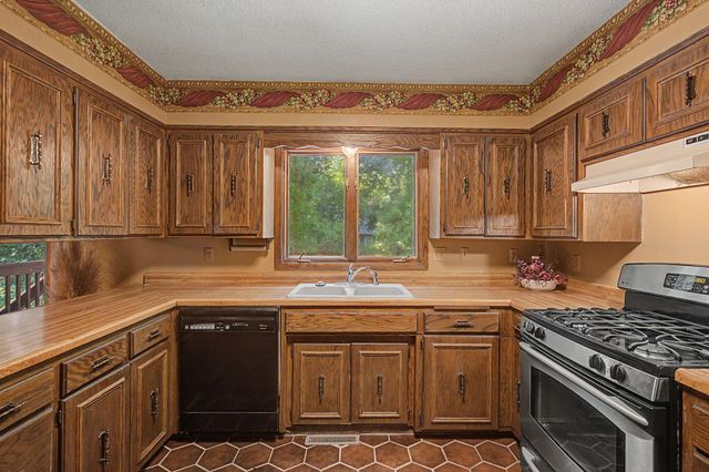 1498 N Danube Road, Fridley, MN 55432