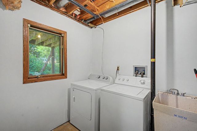 1498 N Danube Road, Fridley, MN 55432