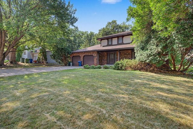 1498 N Danube Road, Fridley, MN 55432