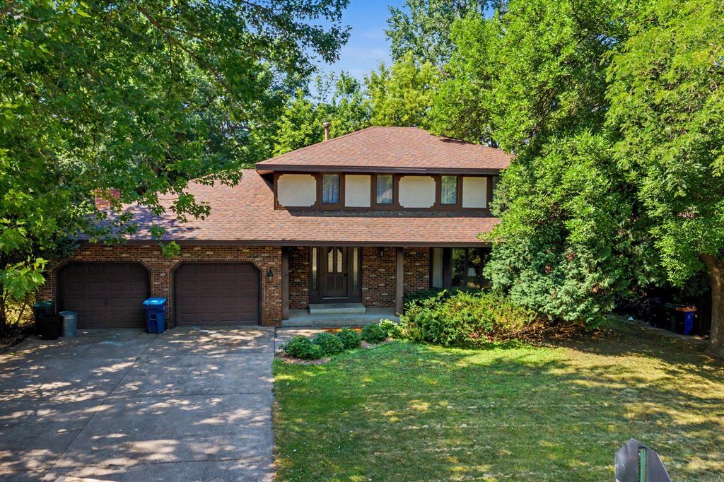 1498 N Danube Road, Fridley, MN 55432
