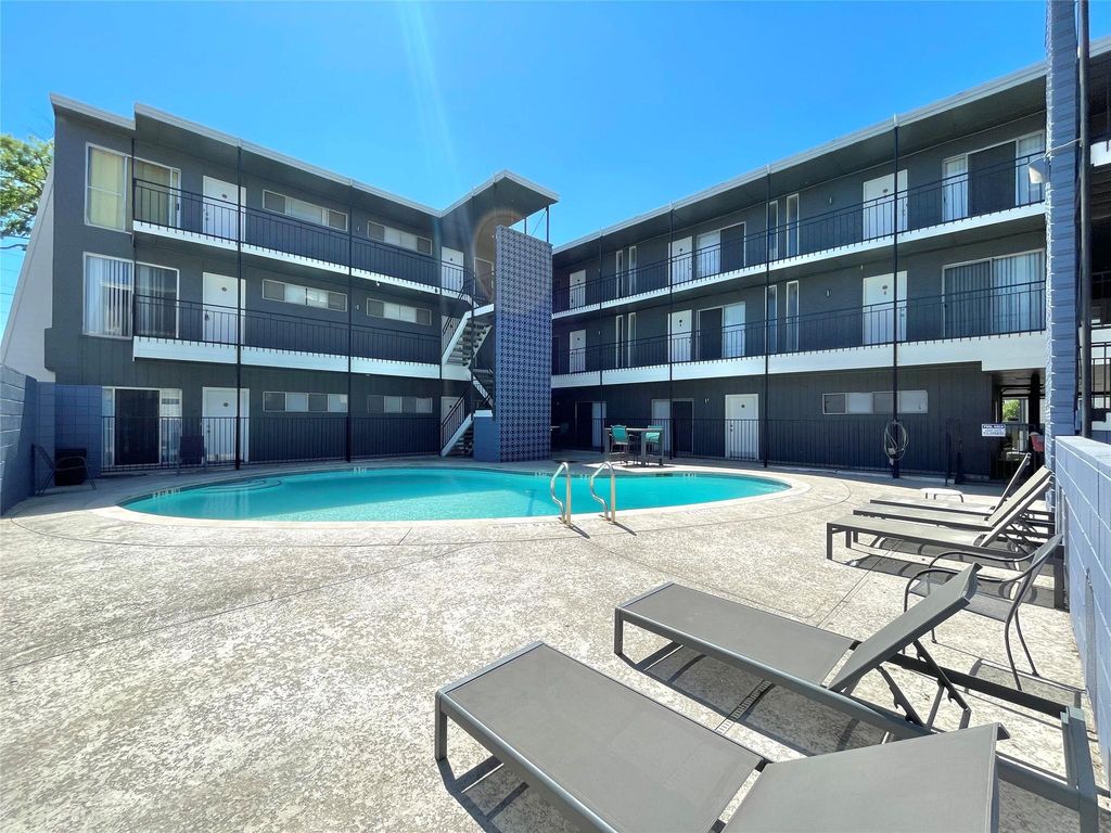 2900 Cole ST 205, Austin, TX 78705