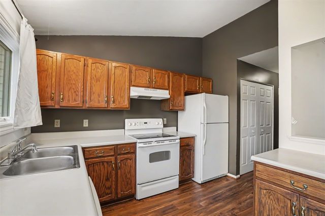 3754 Tartan Circle, Portage, MI 49024