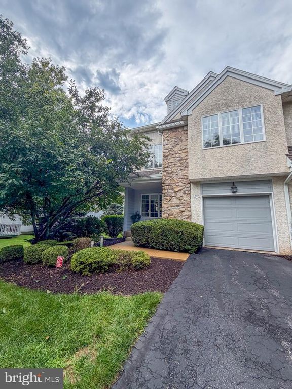 320 SHETLAND DR #320, EXTON, PA 19341 — photo 2