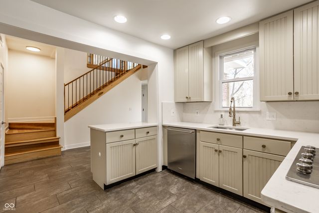 1065 E 76th Street, Indianapolis, IN 46240