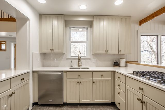 1065 E 76th Street, Indianapolis, IN 46240