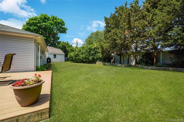 2316 Poe Court, Seaford, NY 11783