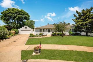 2316 Poe Court, Seaford, NY 11783