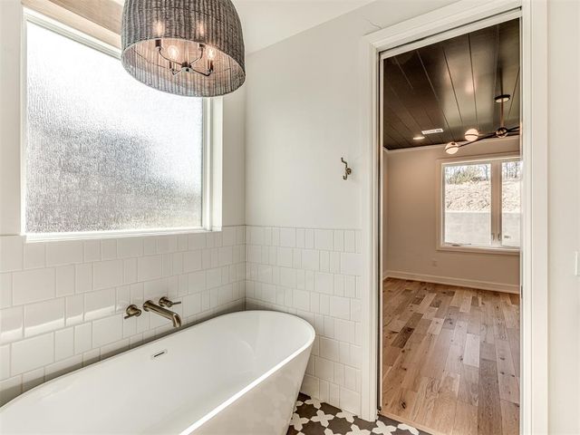 12165 Sunrise Ridge Loop, Kingston, OK 73439