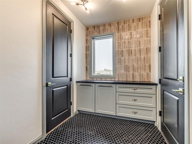 12165 Sunrise Ridge Loop, Kingston, OK 73439