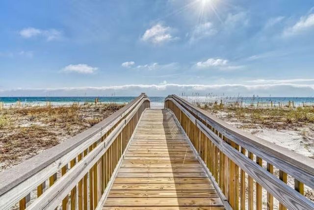 554 NW Coral Court 303, Fort Walton Beach, FL 32548