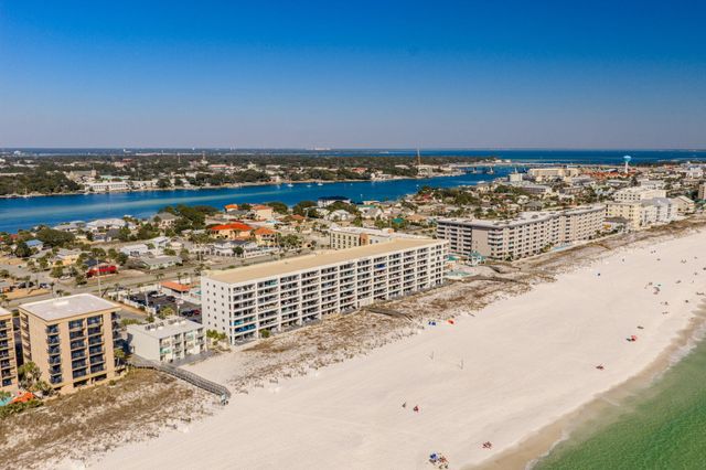 554 NW Coral Court 303, Fort Walton Beach, FL 32548