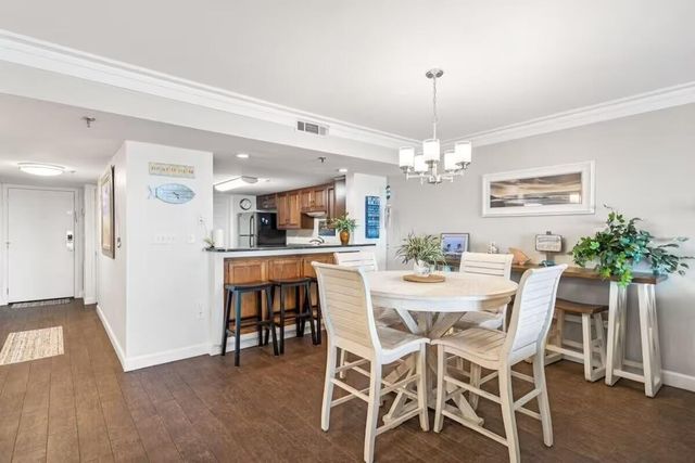 554 NW Coral Court 303, Fort Walton Beach, FL 32548