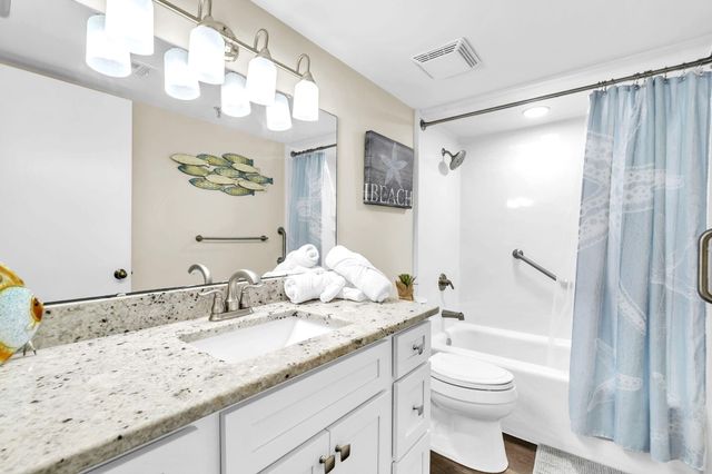 554 NW Coral Court 303, Fort Walton Beach, FL 32548