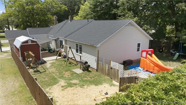 202 N Jackson Street, Raeford, NC 28376