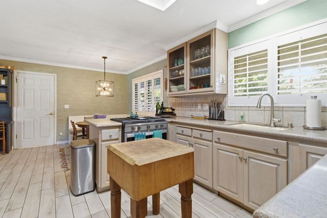 5324 Oakview Ln, Stockton, CA 95212