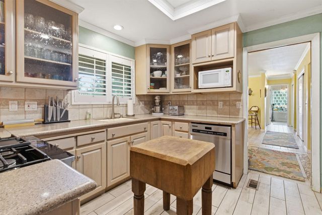 5324 Oakview Ln, Stockton, CA 95212