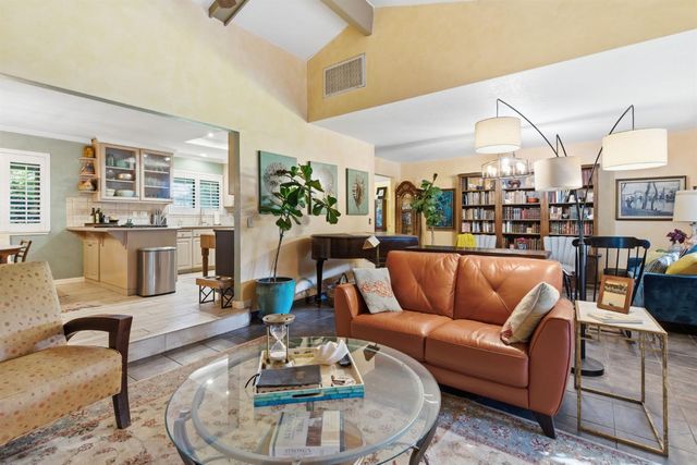 5324 Oakview Ln, Stockton, CA 95212