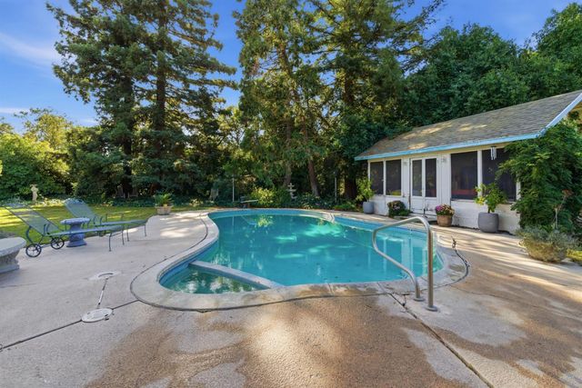 5324 Oakview Ln, Stockton, CA 95212