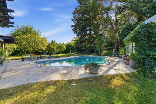 5324 Oakview Ln, Stockton, CA 95212