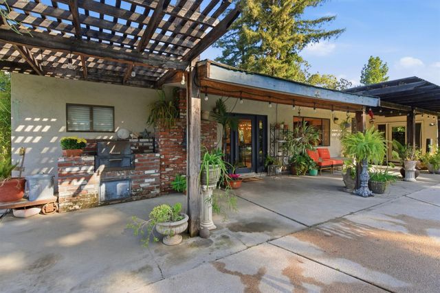 5324 Oakview Ln, Stockton, CA 95212