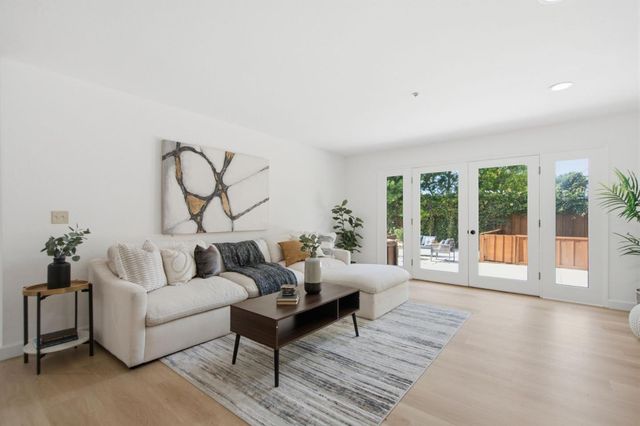 1035 Lorne Way, Sunnyvale, CA 94087