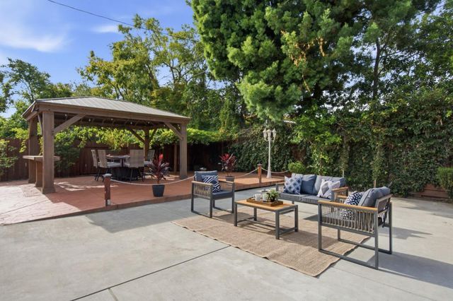 1035 Lorne Way, Sunnyvale, CA 94087