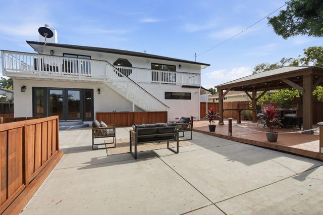 1035 Lorne Way, Sunnyvale, CA 94087