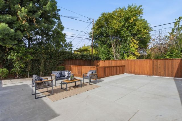 1035 Lorne Way, Sunnyvale, CA 94087