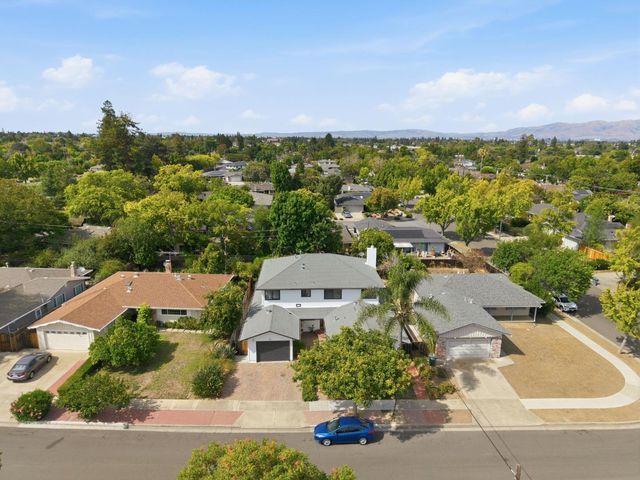 1035 Lorne Way, Sunnyvale, CA 94087