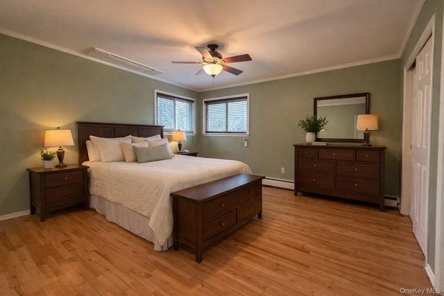 9 Columbine Avenue, Islip, NY 11751